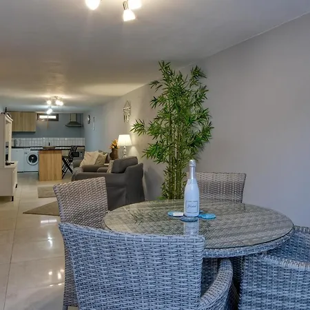 Etna-near Playa Flamingo *