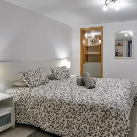 Etna-near Playa Flamingo Appartement *